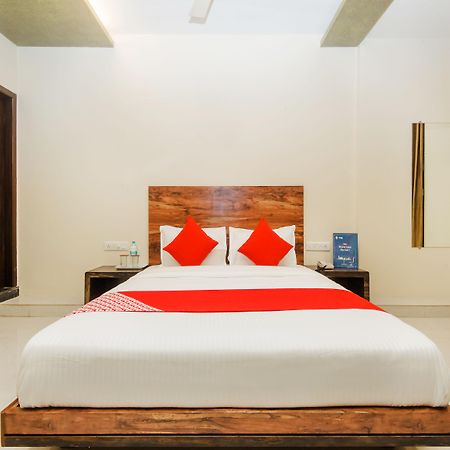 Hotel Sai Comforts Bapane Exterior foto