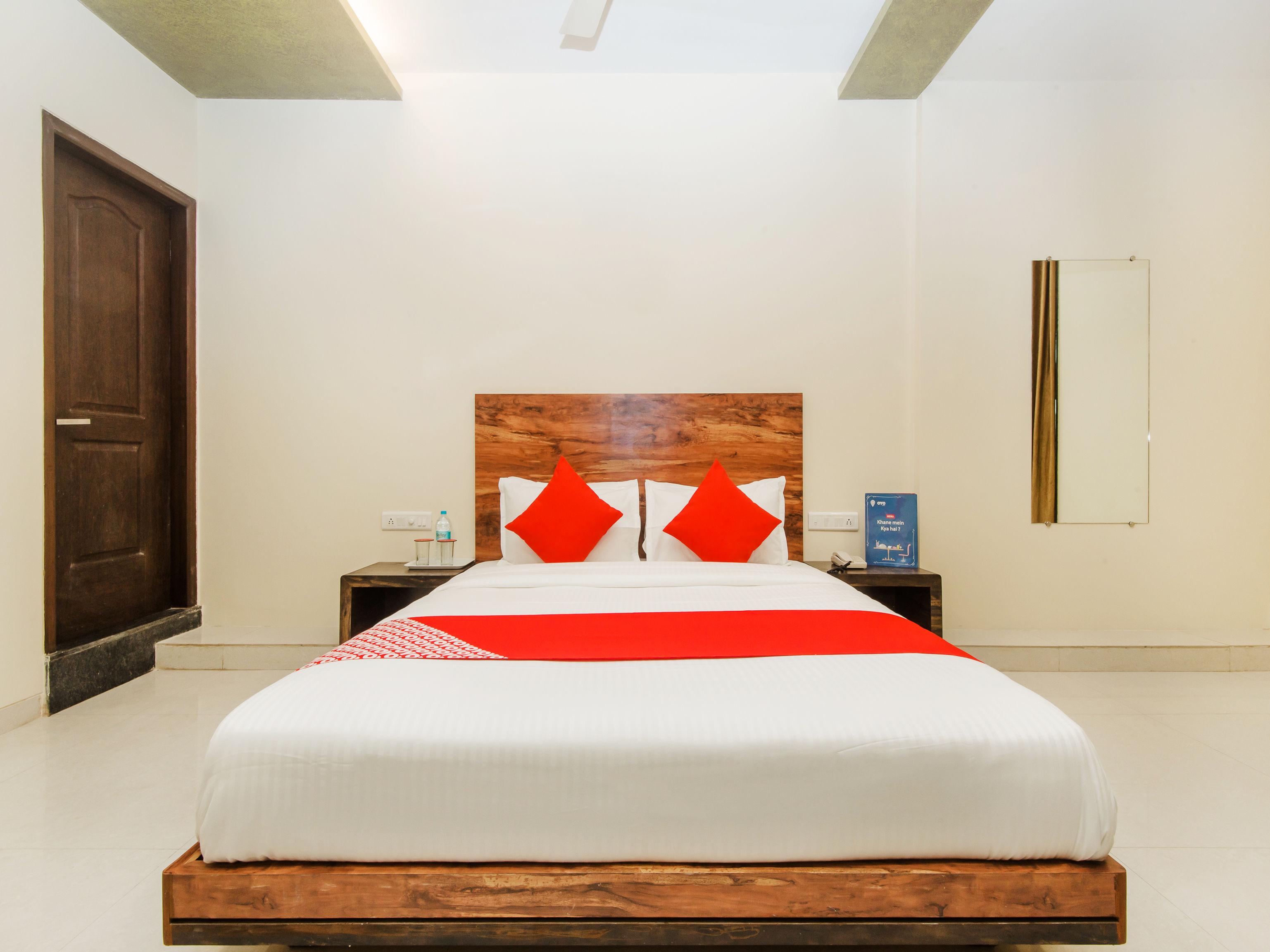 Hotel Sai Comforts Bapane Exterior foto