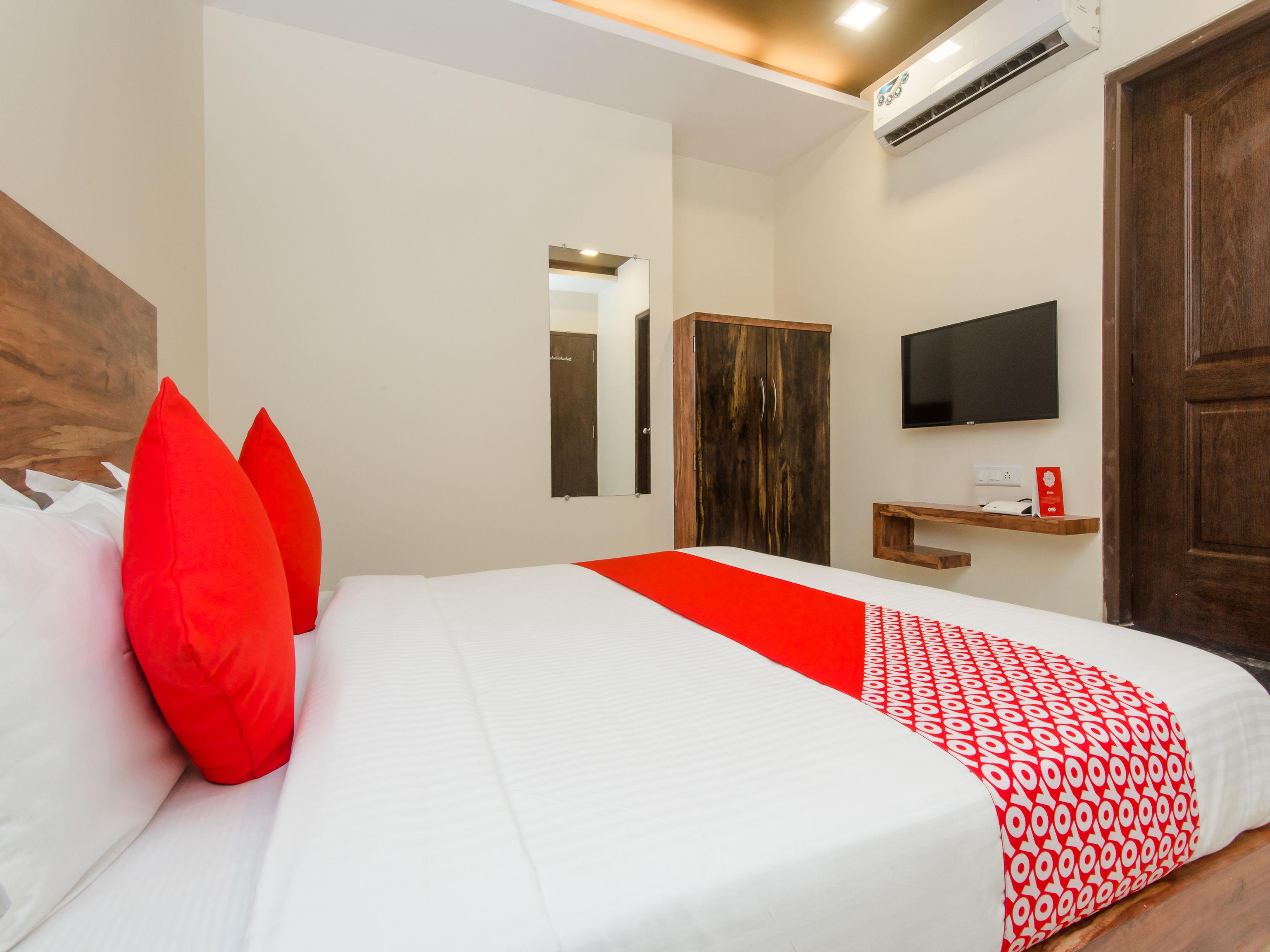 Hotel Sai Comforts Bapane Exterior foto
